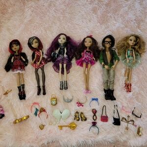 Vintage Monster High Doll lot with accessories